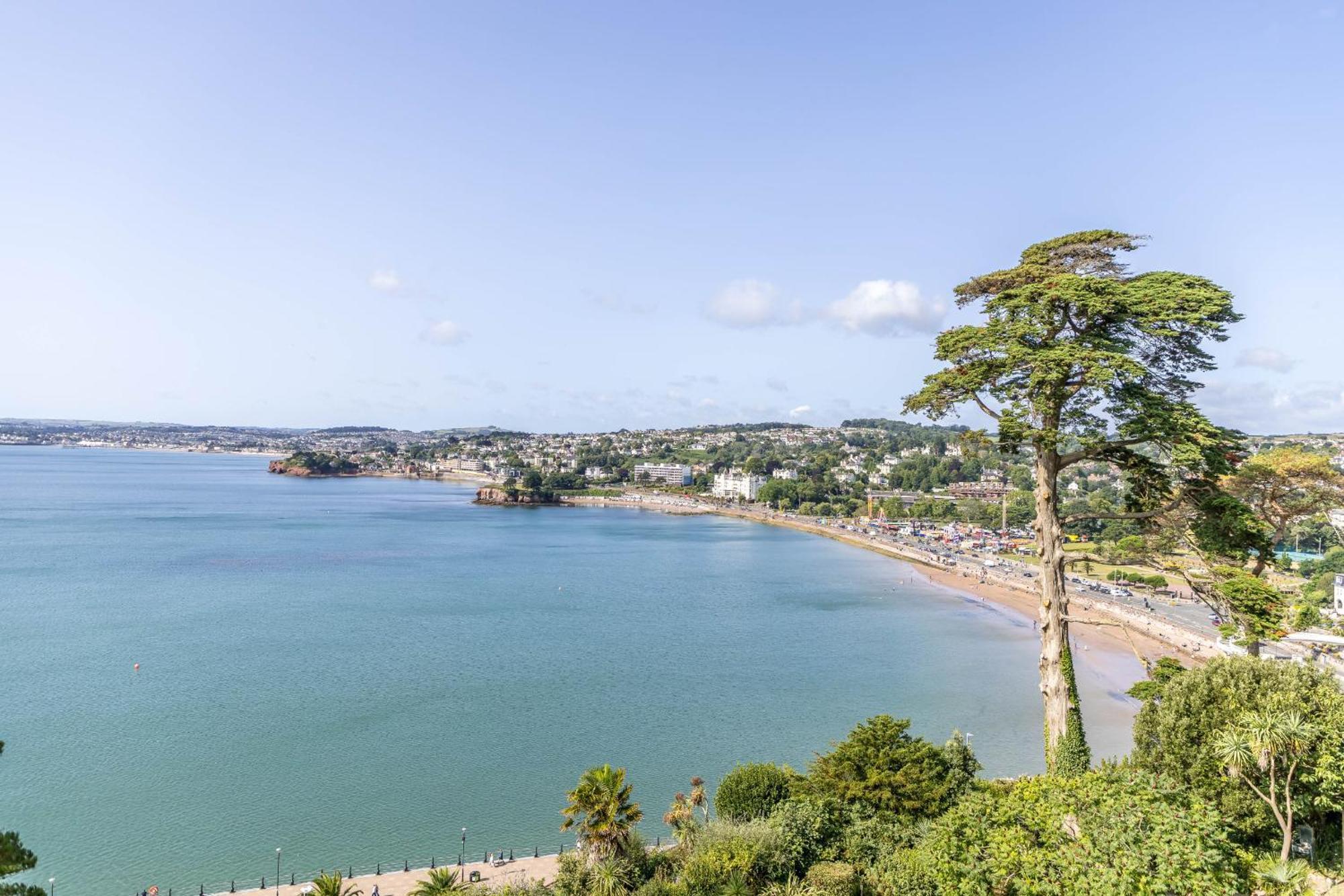Apartment B6 Masts - With Sea Views, Parking And Terrace