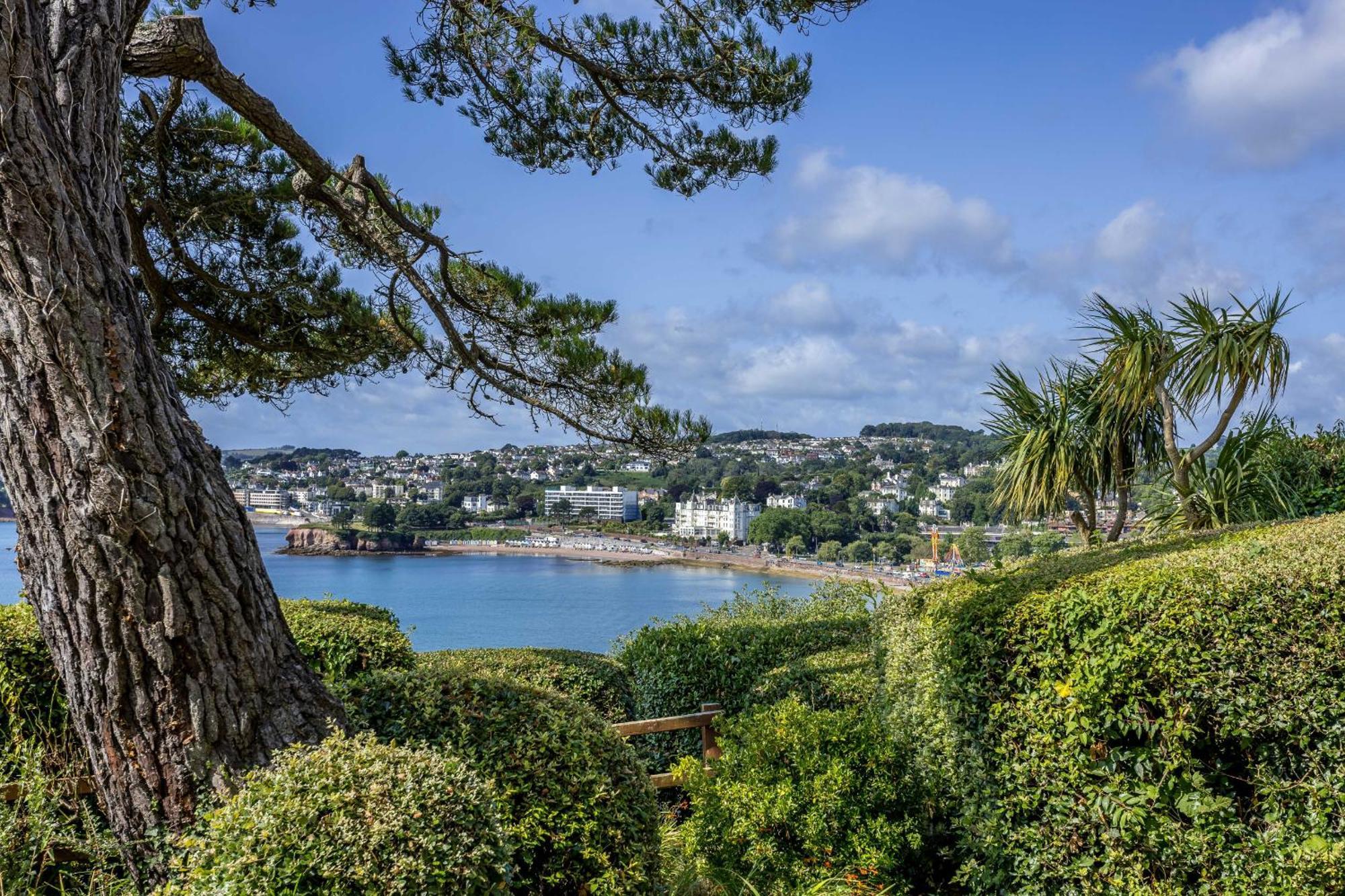 B6 Masts - With Sea Views, Parking And Terrace Apartment *